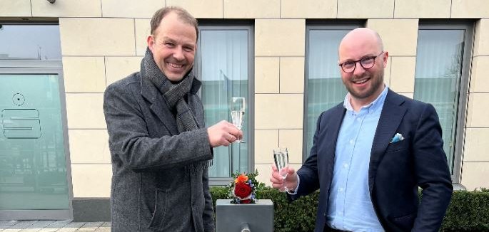 Horst Schenkel and the mayor at the new drinking fountain