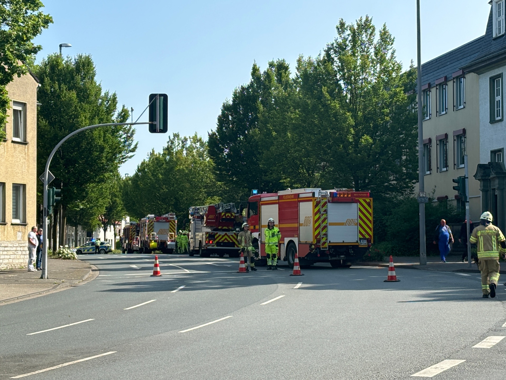 Fire engines in front of the town hall