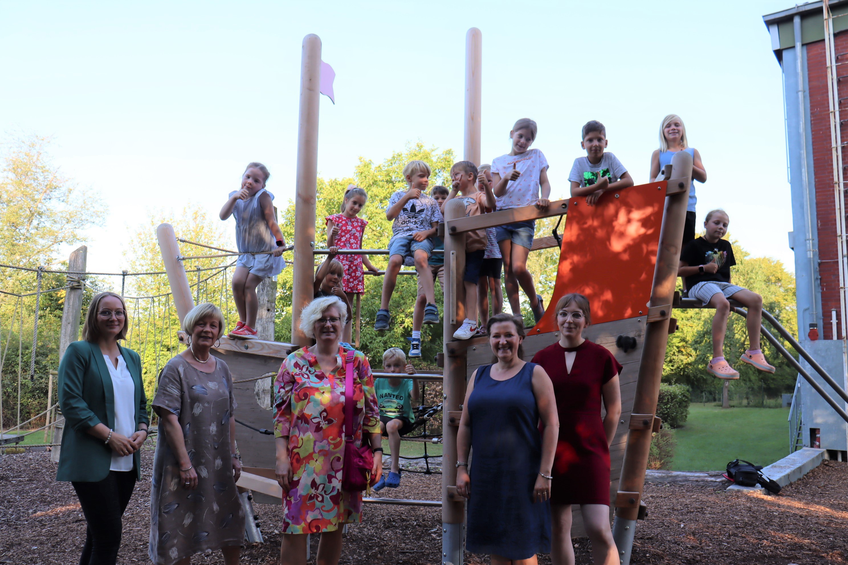 Group picture on the play ship