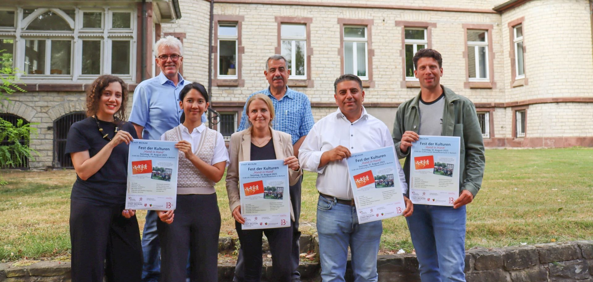 Group picture of the organisation team