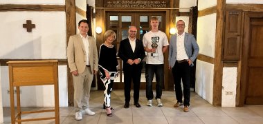 Gruppenbild mit Sportler des Jahres 2024