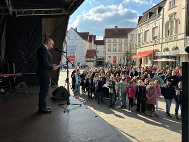 Bürgermeister auf der Bühne