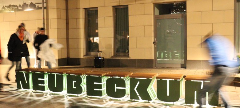 Beleuchteter Neubeckum-Schriftzug