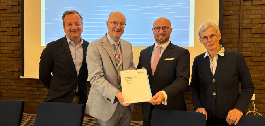 Groepsfoto in de commissie