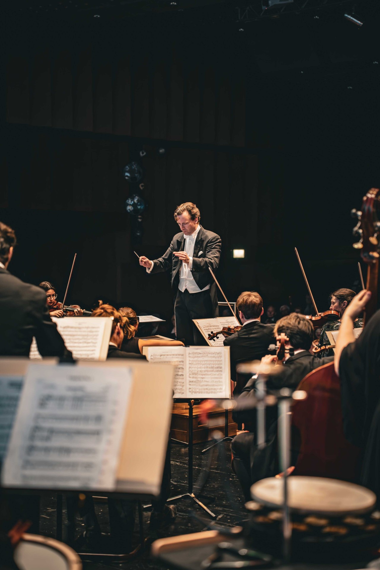 Orkest in de stadsschouwburg