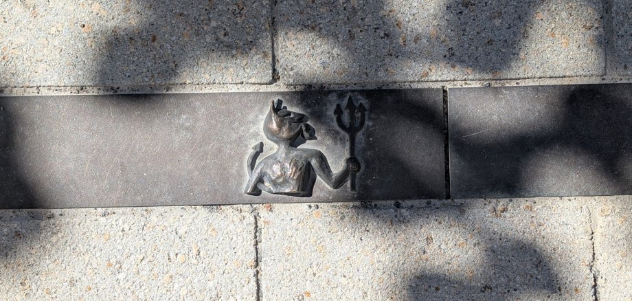 Teufelchen im Pflaster