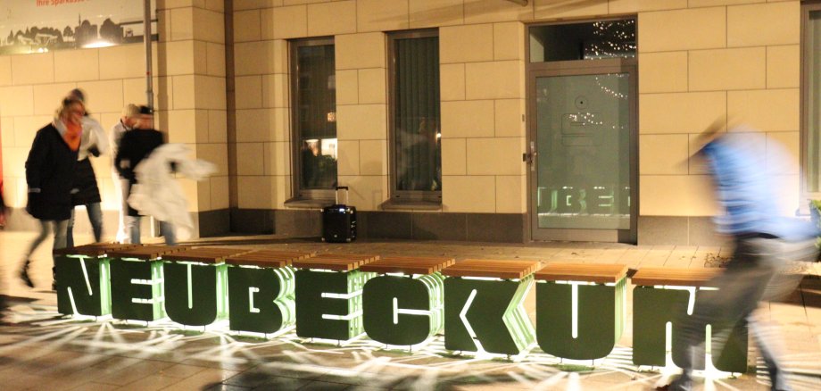 Leuchtende Beckum mit Neubeckum-Schriftzug