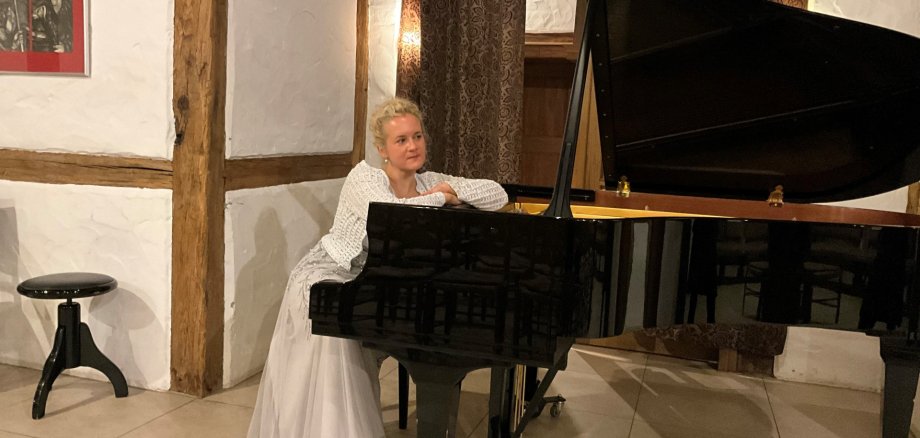 Aleksandra Mikulska am Flügel
