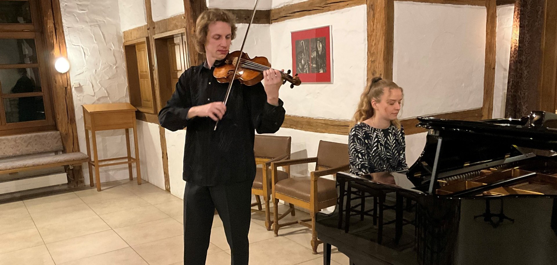 Musiker und Musikerin im Alten Pfarrhaus