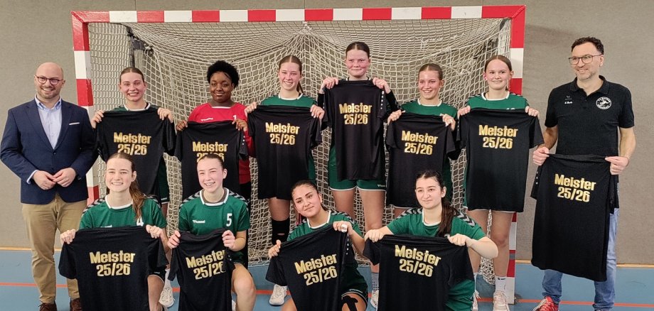 Gruppenbild in der Halle