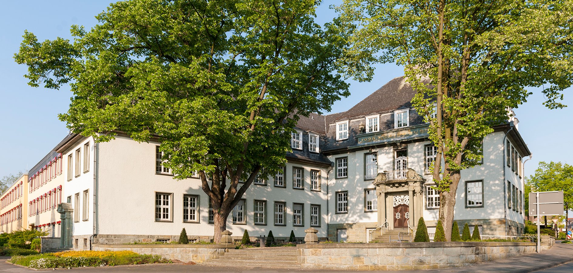 Rathaus von der Alleestraße