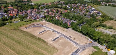 Luftbild mit Erschließungsstraße Auf dem Kirchfeld